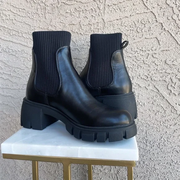 MANGO MNG Black Faux Leather Track Lug Sole Pull On Platform Boots Sz 38 US 7.5 - Picture 12 of 12